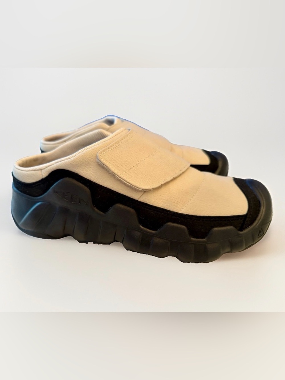 Keen Women's Hypowser Wrap Silver Lining/Black Hybrid Wrap Size 9.5 Shoe NWOB
